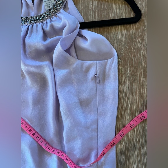 Purple shimmer Cache halter top with beading - Picture 9 of 11